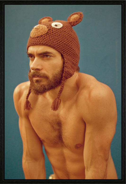 Main image Bear Hat, 2013 – 90×60cm